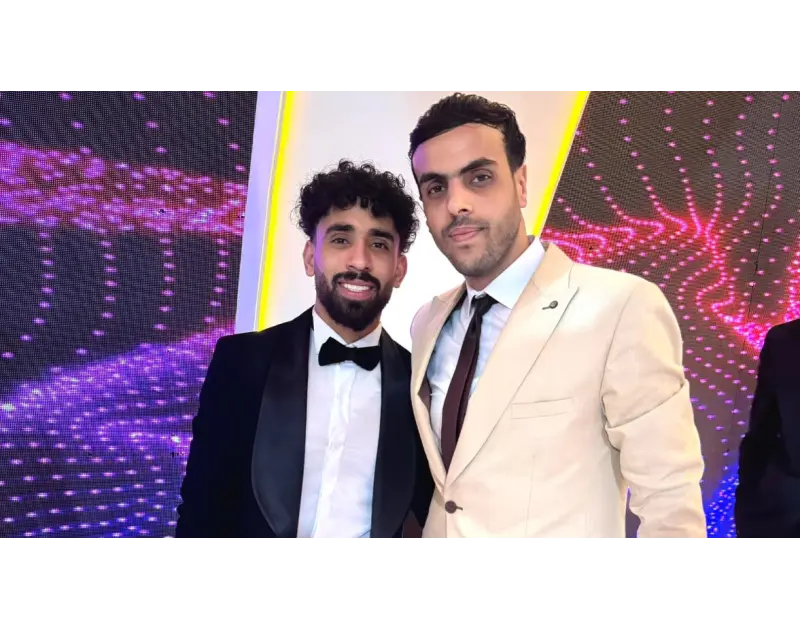 المزغود من إمام عاشور: رفضت أموالا تغير حياتي للصلح حالة واسعة من الجدل أثيرت خلال الفترة الأخيرة، بانتشار مقطع فيديو للاعب الأهلي إمام عاشور، إذ ظهر فيه وهو يعتدي بالضرب على أحد ا