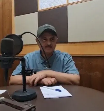 الإعلامي خالد الخضري ضيفا على إذاعة صوت العرب عبر برنامج بصمات عربية تعرف على التالي الإعلامي خالد الخضري ضيفا على إذاعة صوت العرب عبر برنامج بصمات عربية، التقت إذاعة صوت العرب في