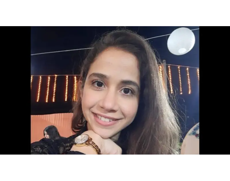 أسرة موظفة جامعة النيل تنفي وجود شبهة جنائية وراء وفاتها (خاص) بعد سويعات من وفاة الباحثة المصرية ريم حامد، في فرنسا، في ظروف غامضة، لحقت بها فيروز محمد سعيد الموظفة بمركز الابتكار