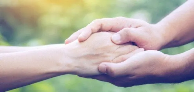 حكمة عن التسامح 30 من اجمل ما قيل عن التسامح؟التسامح صفة من الصفات التي يتمتع بها ذو عقل واقعي، فوقوع الخطأ هو أمر شائع بين الناس ولكن قليل من الناس من يعرف التسامح والغفران، وينسى