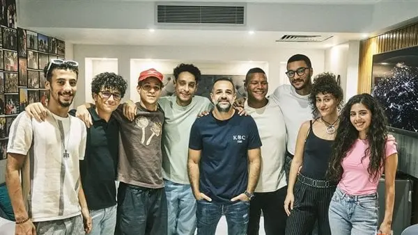 صور جديدة من تصوير فيلم نجوم الساحل لأحمد داش ومايان السيدبدأ المخرج رؤوف السيد صاحب تجربة فيلم الحريفة والذي حقق نجاحا كبيرا فى السينما الموسم الماضي تصوير فيلمه الجديد نجوم الساح