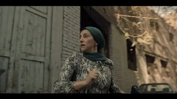 حنان مطاوع في الحارة الشعبية بسبب حياة أو موت تواصل الفنانة حنان مطاوع تصوير دورها ضمن أحداث مسلسل حياة أموت تمهيدا لعرضه خلال الفترة القادمة ، داخل ستديو السبكي . وتجمع المشاهد ال