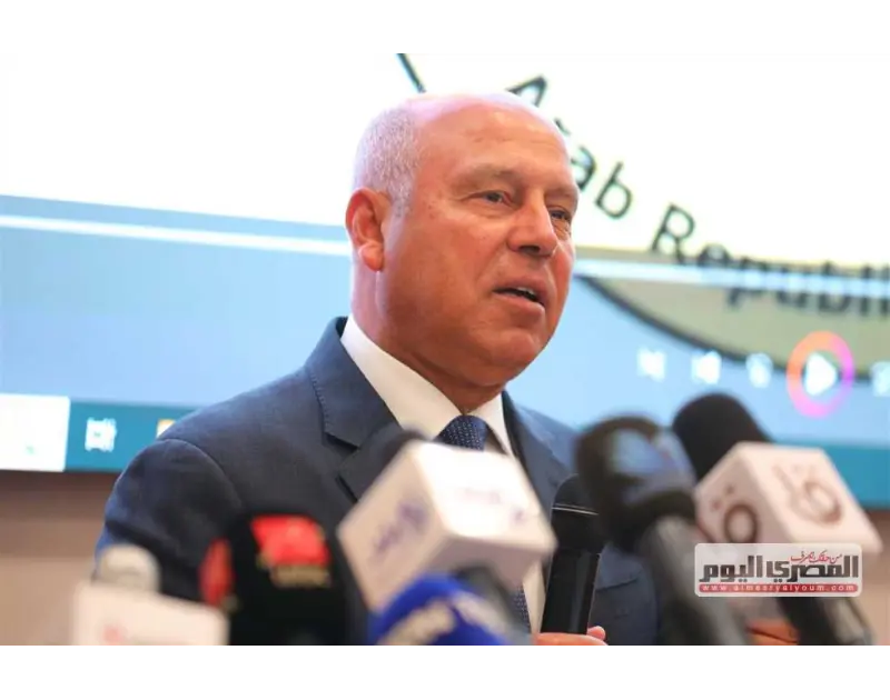 تفاصيل زيارة كامل الوزير للعراق لتنفيذ مشروعات بمجال البنية التحتية (فيديو) كشف الإعلامي أحمد موسى، تفاصيل زيارة الفريق كامل الوزير نائب رئيس الوزراء للتنمية الصناعية ووزير الصناعة