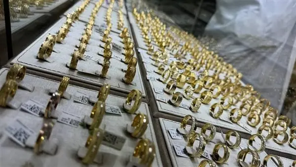 4300 جنيه رسميا تحرك سعر الذهب مجددا بمحلات الصاغة.. وعيار 24 مفاجأةيبحث الكثير عن سعر الذهب اليوم والتي شهدت زيادة جديدة مع تحرك سعر الاوقية في بورصة وول ستريت إلى 2,658 دولارا بع