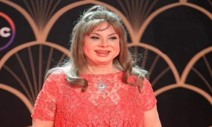 الفن عامل زي السكينة.. فادية عبد الغني تكشف كواليس لقائها مع الشيخ الشعراوي تعرف على التالي الفن عامل زي السكينة.. فادية عبد الغني تكشف كواليس لقائها مع الشيخ الشعراوي، فادية عبد ا