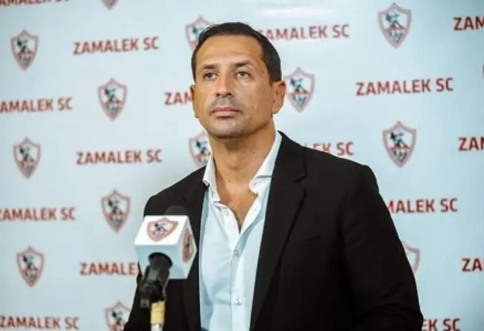 تصريح صادم من متحدث الزمالك قبل نهائي السوبر أمام الأهلي.. ماذا قال؟ عبر المتحدث الرسمي لنادي الزمالك خلال صفحته الرسمية عن غضبه الشديد اتجاه التحكيم المصري، خلال مواجهات نصف نهائي