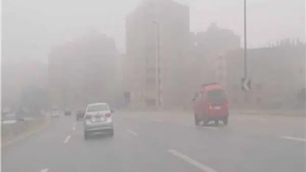 مسؤول سوري يكشف حقيقة توزير أحمد الشرع في الحكومة المؤقتة (خاص) شهدت الساعات الماضية تداول أنباء غير مؤكدة حتى الآن تفيد بتنصيب ماهر الشرع، شقيق أحمد الشرع، قائد هيئة تحرير الشام و