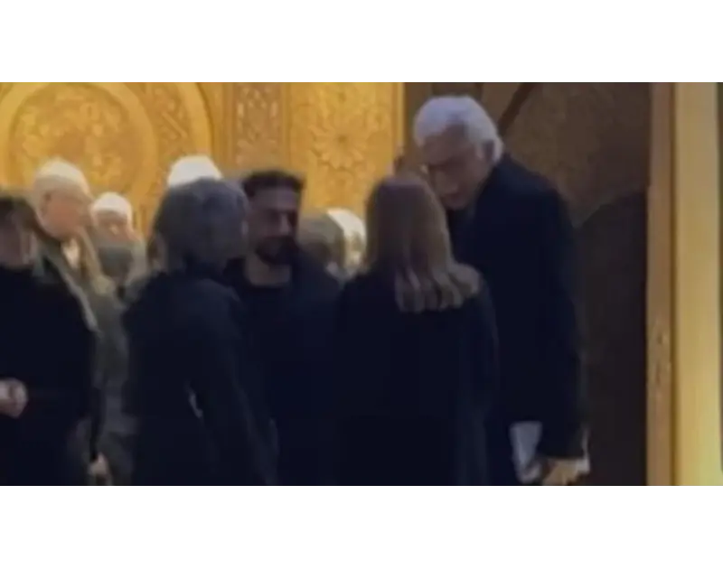 أحمد نظيف أبرز حضور عزاء الإعلامية ليلى رستم حرص الدكتور أحمد نظيف، رئيس وزراء مصر السابق في عهد الرئيس الراحل حسني مبارك، على حضور عزاء الإعلامية ليلي رستم، كما قدم واجب العزاء رئ
