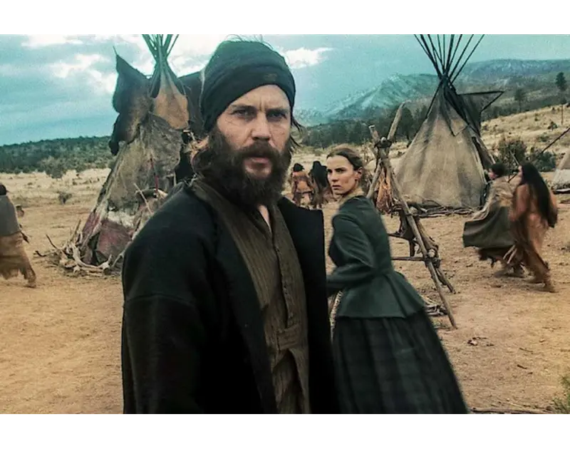 مسلسل البدائية الأمريكية يكشف حقيقة الأمريكان في القرن التاسع عشرأثار مسلسل البدائية الأمريكية حالة من الجدل الواسع بعد عرض أولى حلقات العمل المكون من 6 حلقات والذى يعرض على منصة ن