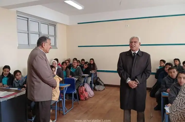 كتبت أمل عبد الرحيم بناءا على تعليمات الأستاذ محمد عبداللطيف وزير التربية والتعليم والتعليم الفني، وتوجيهات اللواء اركان حرب طيار اكرم محمد جلال محافظ الإسماعيلية، تفقد الأستاذ أيم