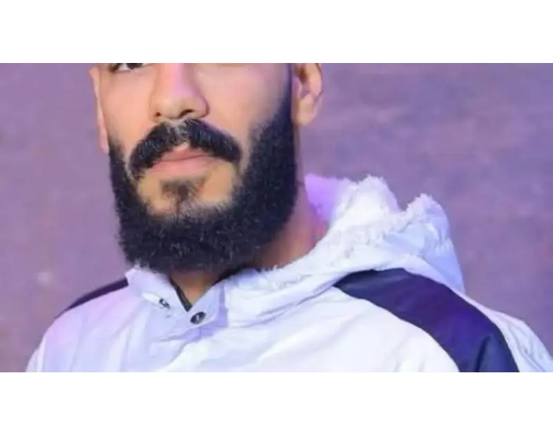 أسطوانة بوتاجاز تودي بحياة ضحية خلافات الجيرة وأشقاؤه يطالبون بالقصاص طالب أشقاء محمد عبد النعيم ضحية مشاجرة الجيرة التي أسفرت عن مقتله بثلاثة طعنات قاتلة، بسرعة تطبيق القانون والق