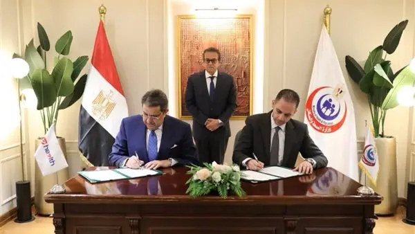 لبناء نظام صحي رقمي متكامل.. توقيع اتفاقية تعاون بين الصحة وإي هيلث شهد الدكتور خالد عبدالغفار نائب رئيس مجلس الوزراء وزير الصحة والسكان، توقيع اتفاقية تعاون مشترك بشأن مشروع تشغيل