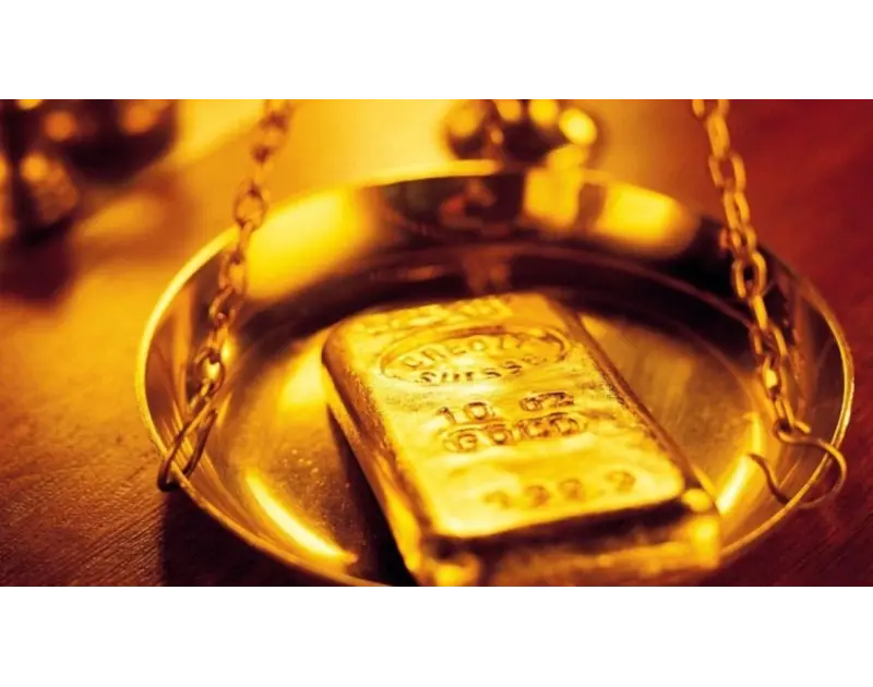 الذهب يسجل مكاسب أسبوعية مع تصاعد المخاوف بعد تمرير قانون ترامب ارتفعت أسعار الذهب، أمس، محققة مكاسب أسبوعية بنحو 2، مدفوعة بإقبال المستثمرين على أصول الملاذ الآمن، وسط تصاعد المخا