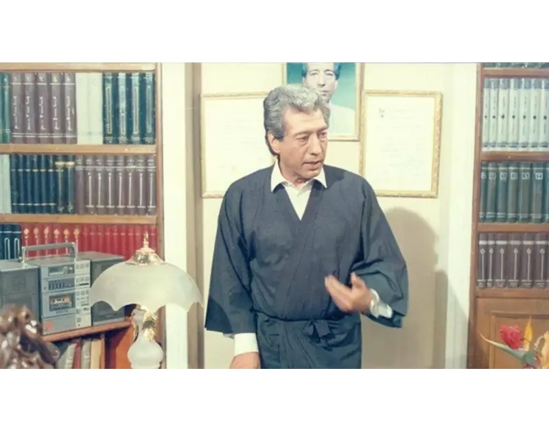 كرم مطاوع.. أشهر من ارتدى الروب وترك بصمة في السينما والدراما المصرية