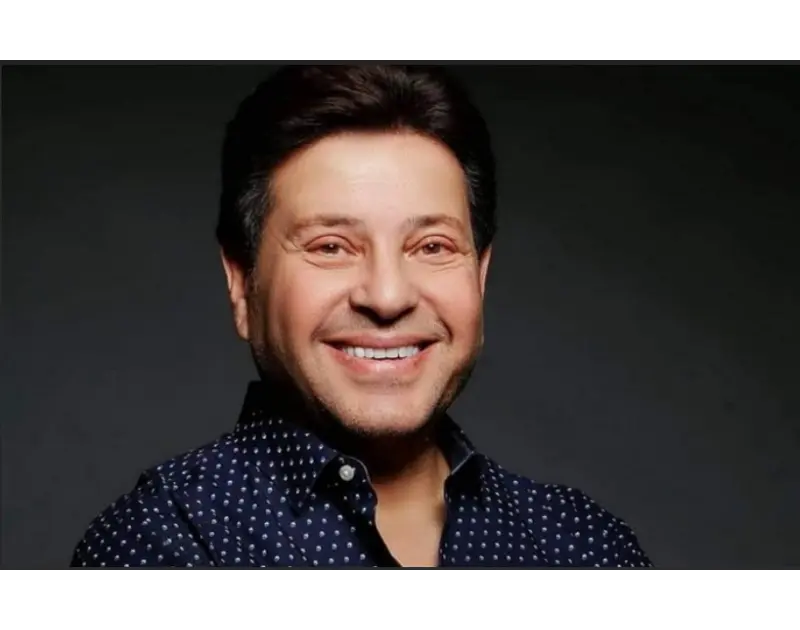مدير أعمال هاني شاكر : أقف عاجزًا أمام هذا المشهد القاسي أراقب من أصبح جزءًا من تفاصيل يومي