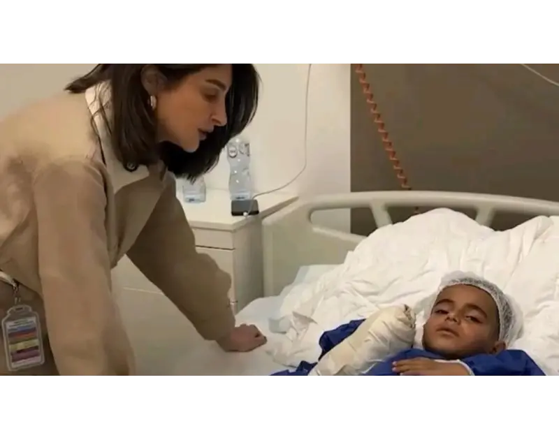 مأساة "مالك". أم تحرق يد صغيرها بالمياه المغلية بدعوى العقاب
