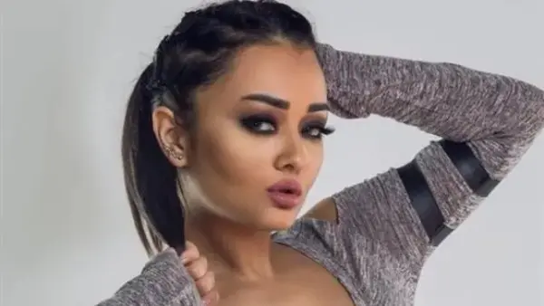الساكت عن الحق شيطان أخرس .. راند البحيرى تهاجم منقدى ابنة محمد صلاح