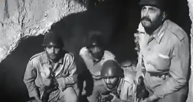 أبكى أنزف وتعيشى يا ضحكة مصر.. أغنية على الممر لوكيشن واحد ومعركة وجود