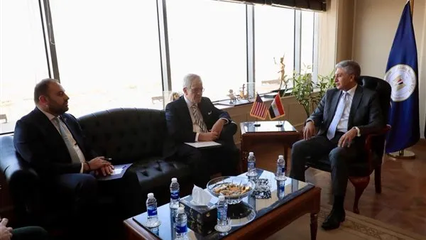 وزير السياحة يبحث مع القائم بأعمال السفير الأمريكي بالقاهرة تعزيز التعاون
