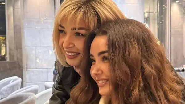هنا الزاهد توجه رسالة لوالدتها في أحدث ظهور