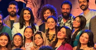 منى الشاذلى وحنان مطاوع تشهدان عرض متولى وشفيقة بمسرح الطليعة