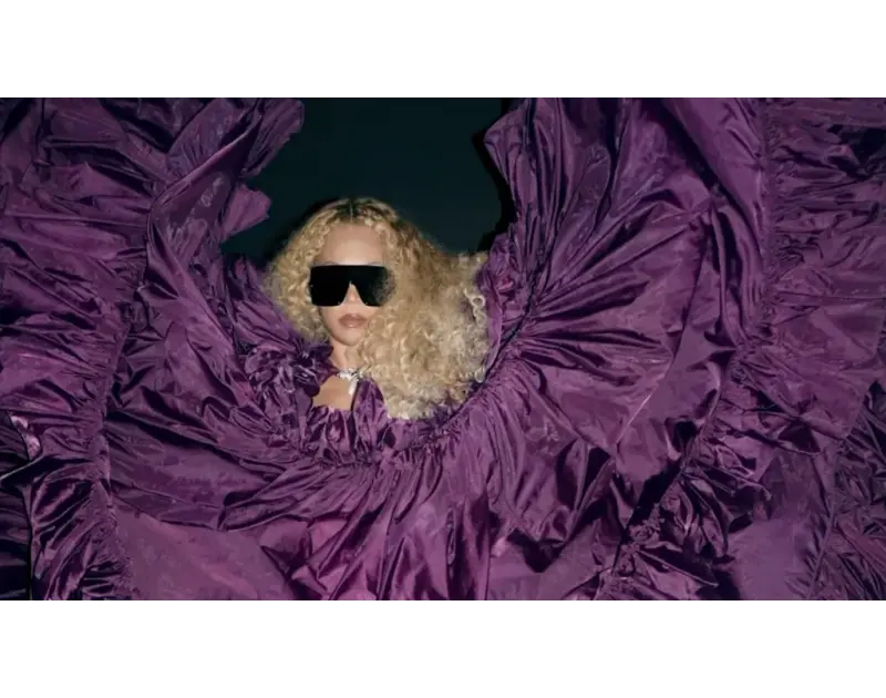 بيونسيه تتصدّر الترند في الذكرى العاشرة لأبوم Lemonade بتصميم سان لوران (صور وفيديو)