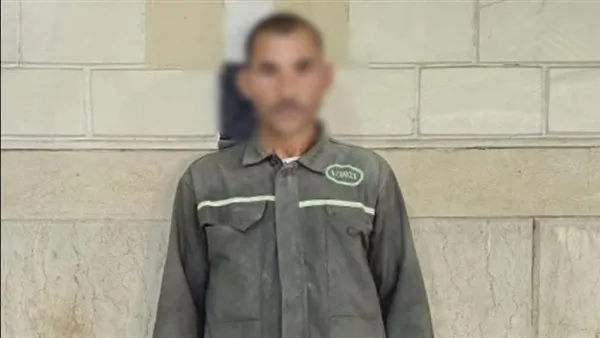 تقييد طفل بسلسلة حديدية داخل منزل بالشرقية..ضبط الأب واعترافه بتأديبه لخروجه المتكرر