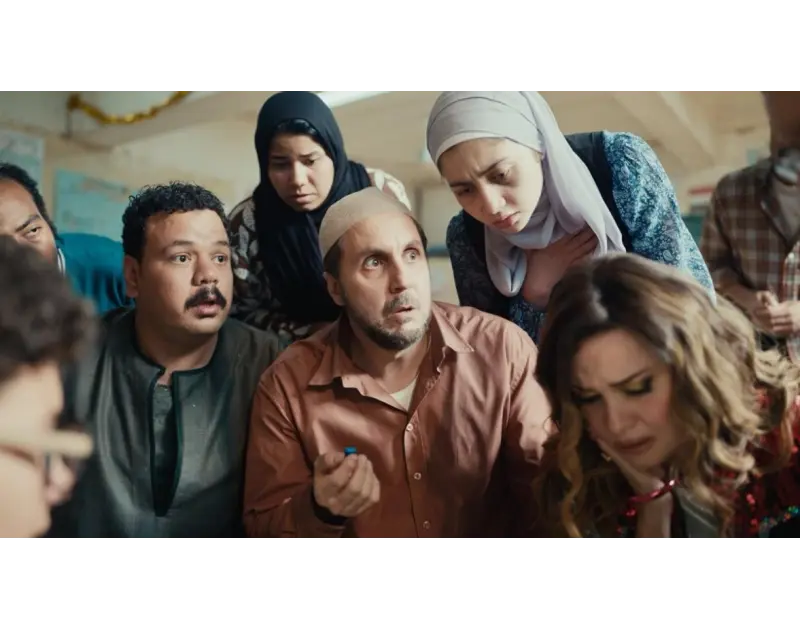 اقترب من ربع مليار. فيلم برشامة يواصل صدارة شباك التذاكر