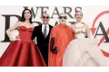 نجمات فيلم The Devil Wears Prada 2 زلزلن منصات الموضة بإطلالات خيالية (صور وفيديو)