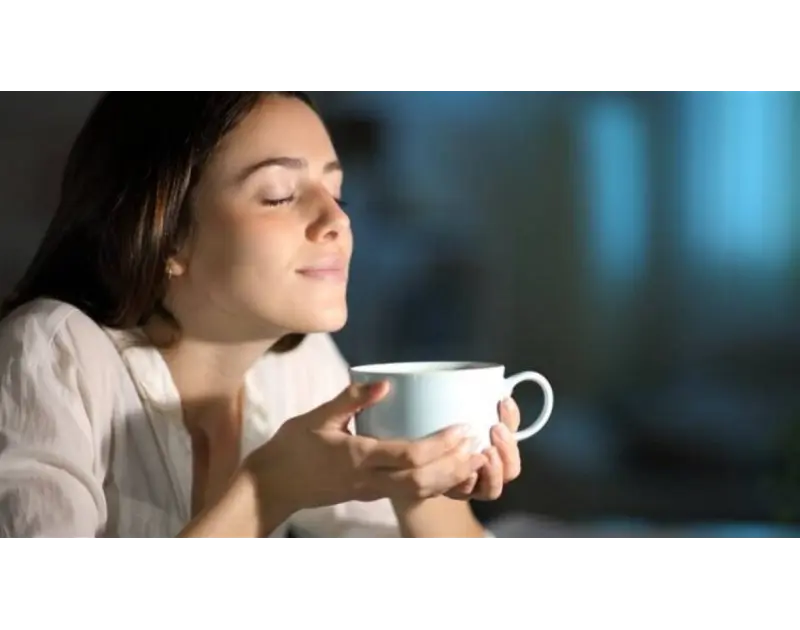 تعرّف على أفضل مشروب يُحسّن المزاج في دقائق