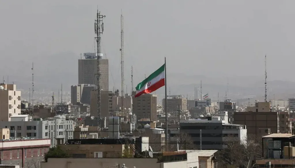 50 يوماً بلا إنترنت: كيف شلّ الحجب الاقتصاد في إيران