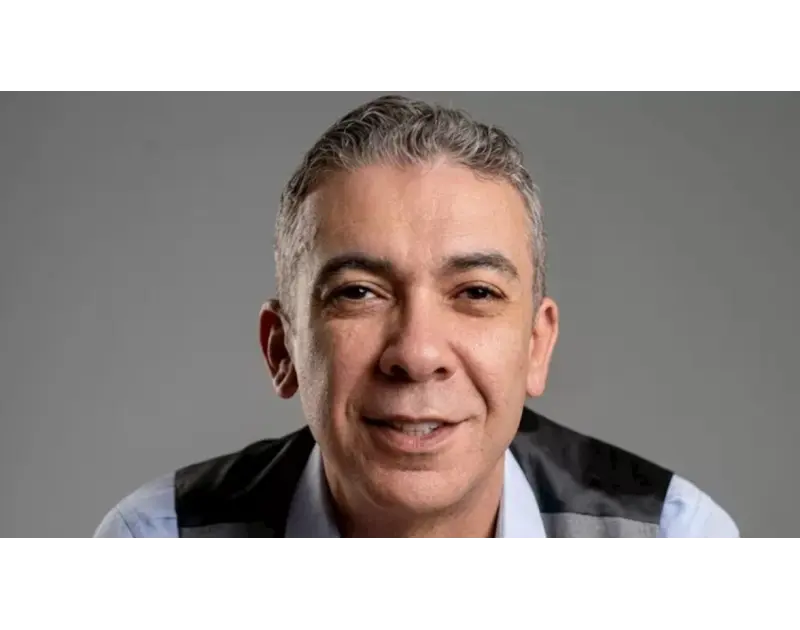"التدخين رجولة والسكر مش سم". دراسات علمية ترد على نظام "الطيبات" لضياء العوضي