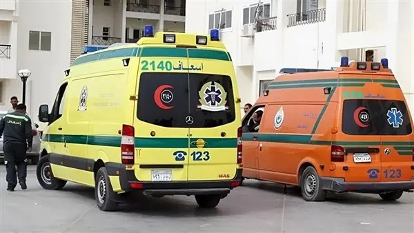 إصابة شخصين في انحراف سيارة عن الطريق الساحلي بشمال سيناء