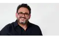 خلال عيد الأضحى.. أكرم حسني يكشف تفاصيل مسرحيته متصغروناش