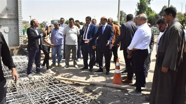 محافظ أسيوط يتابع ميدانياً تطوير كوبري الحواتكة ويوجه بتسريع وتيرة التنفيذ