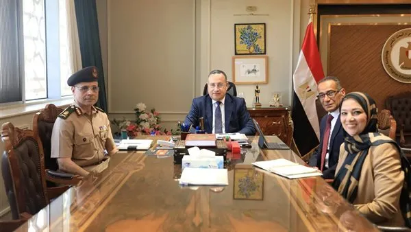 قنصوة يتابع مشروع الجينوم المصري ويؤكد: توسع في الأبحاث التطبيقية وبناء القدرات العلمية
