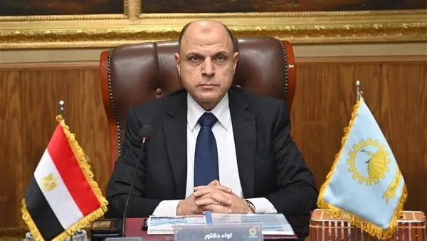 محافظ الغربية يعلن ضبط مصنع مخالف و120 ألف حلوى و200 كيلو فراخ فاسدة