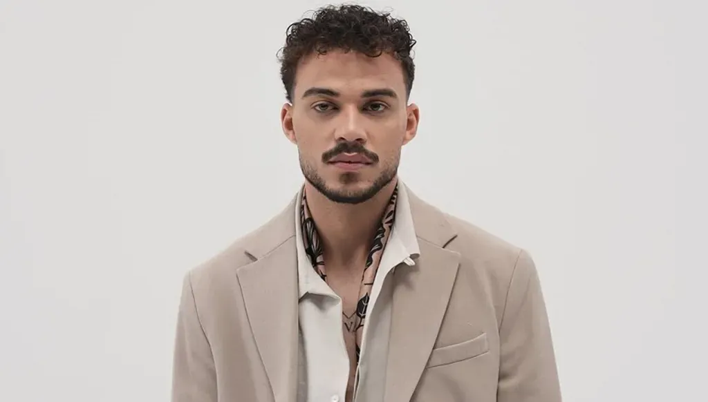 حسام السّيلاوي يعتذر بعد أزمة تصريحاته الدّينية: "أعاني مرضاً عصبياً وهلاوس" (صور)