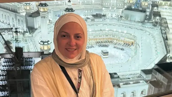 دعاء فاروق بعد أداء العمرة: اللهم ارزقنا الإخلاص وتقبل منا