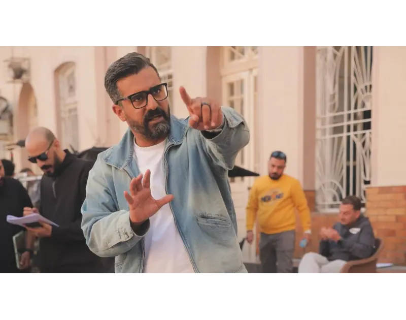 “الحمد لله إن الناس بخير”. مخرج “بيت بابا 2” يعلّق على حريق اللوكيشن