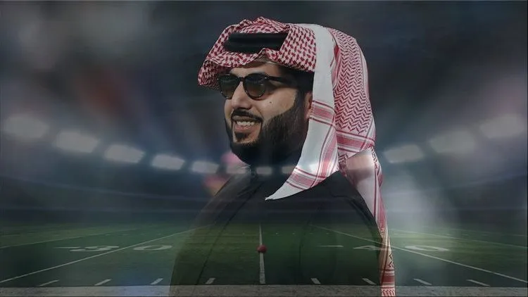 تركي آل الشيخ من أمام الأهرامات: حدث عالمي للمصارعة قريبا على أرض التاريخ