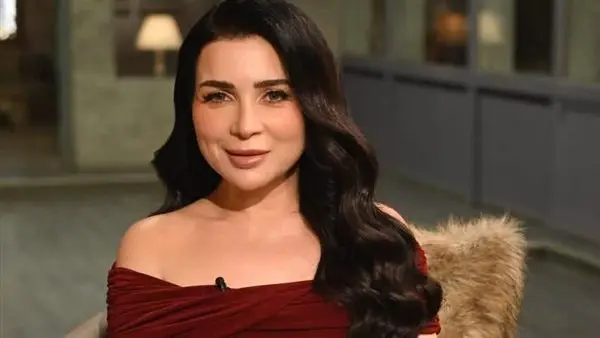 مي عز الدين: أزمتي المرضية بسبب الصديد ودخلت في صدمة بعد الهجوم عليا بسبب برنسيسة بيسة