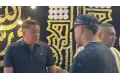 عصام صاصا يقدم واجب العزاء في وفاة والد حمو بيكا