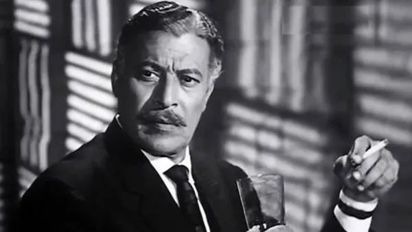 قصة من موظف بسيط إلى أسطورة السينما المصرية