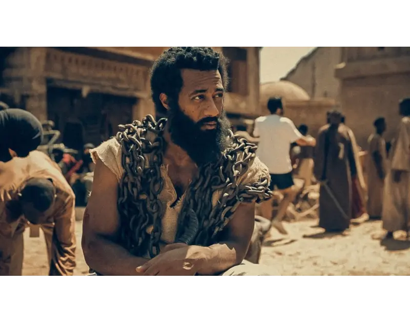 بعد نجاحه في مصر. محمد رمضان يواصل الترويج "أسد" عربيًا