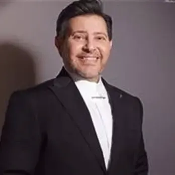 خالد زكي يصاب بصدمة على الهواء بعد سماع خبر وفاة الفنان هاني شاكر
