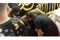 وقع من طوله..انهيار حمو بيكا في عزاء والدته