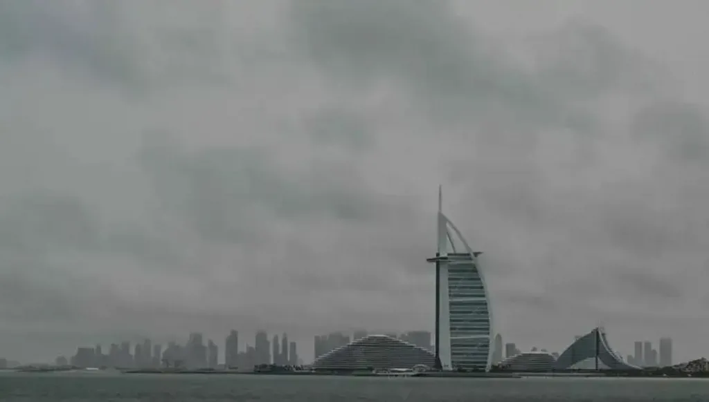 الإمارات. عقد من الابتكار في علوم الاستمطار