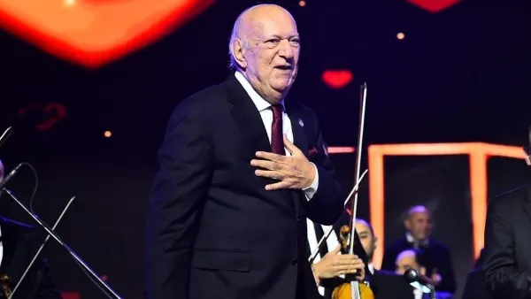 عمر خيرت يقدم حفلا فى لندن