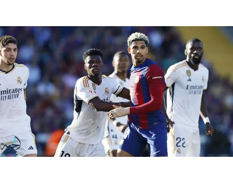 غياب بيريز يشعل كواليس الكلاسيكو بين ريال مدريد وبرشلونة